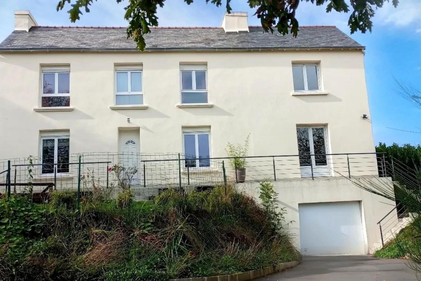 Petite Maison Avec Jardin Landrévarzec Exteriör bild